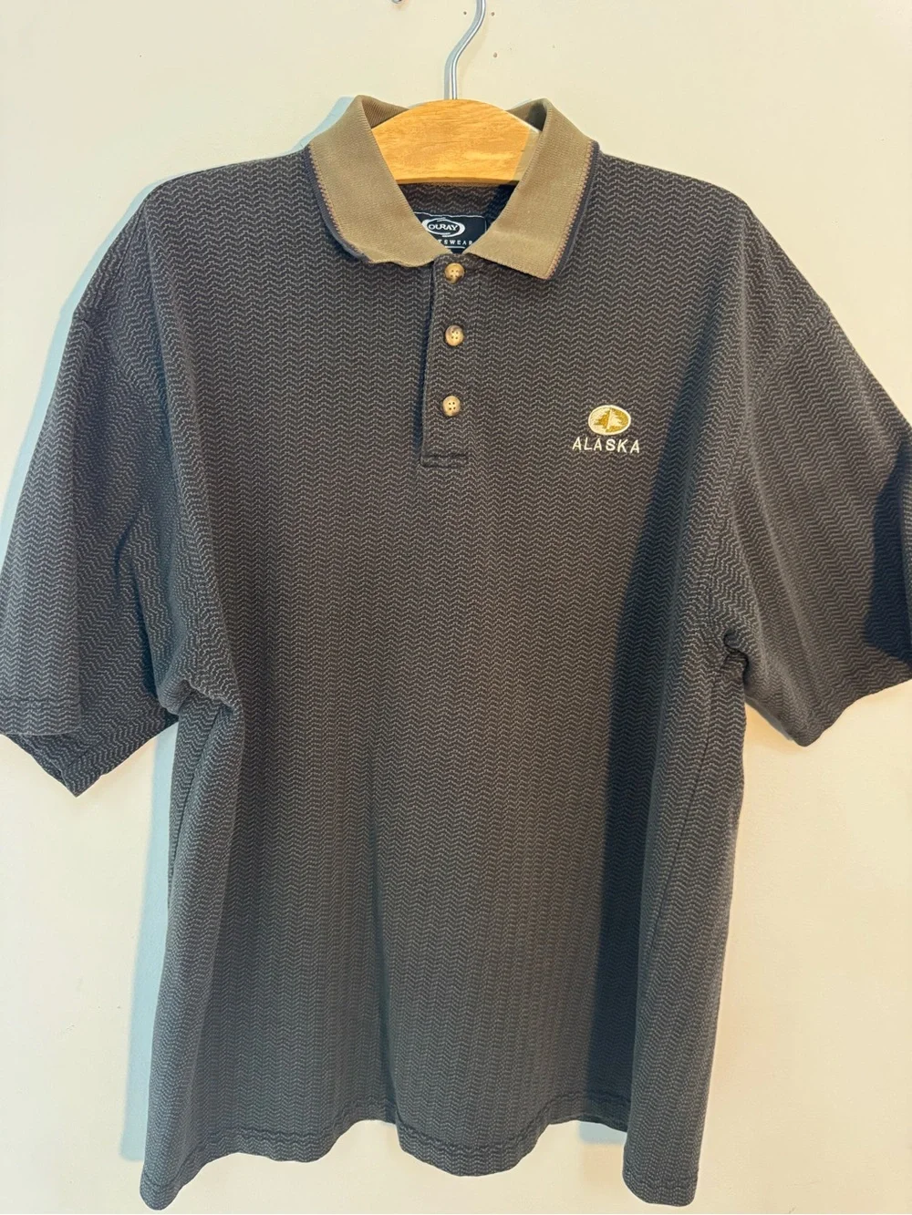 Alaska Men's Dark Gray Polo with Tan Contrast Collar Vintage - Picture 3 of 8